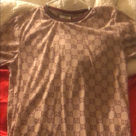 brown gucci shirt